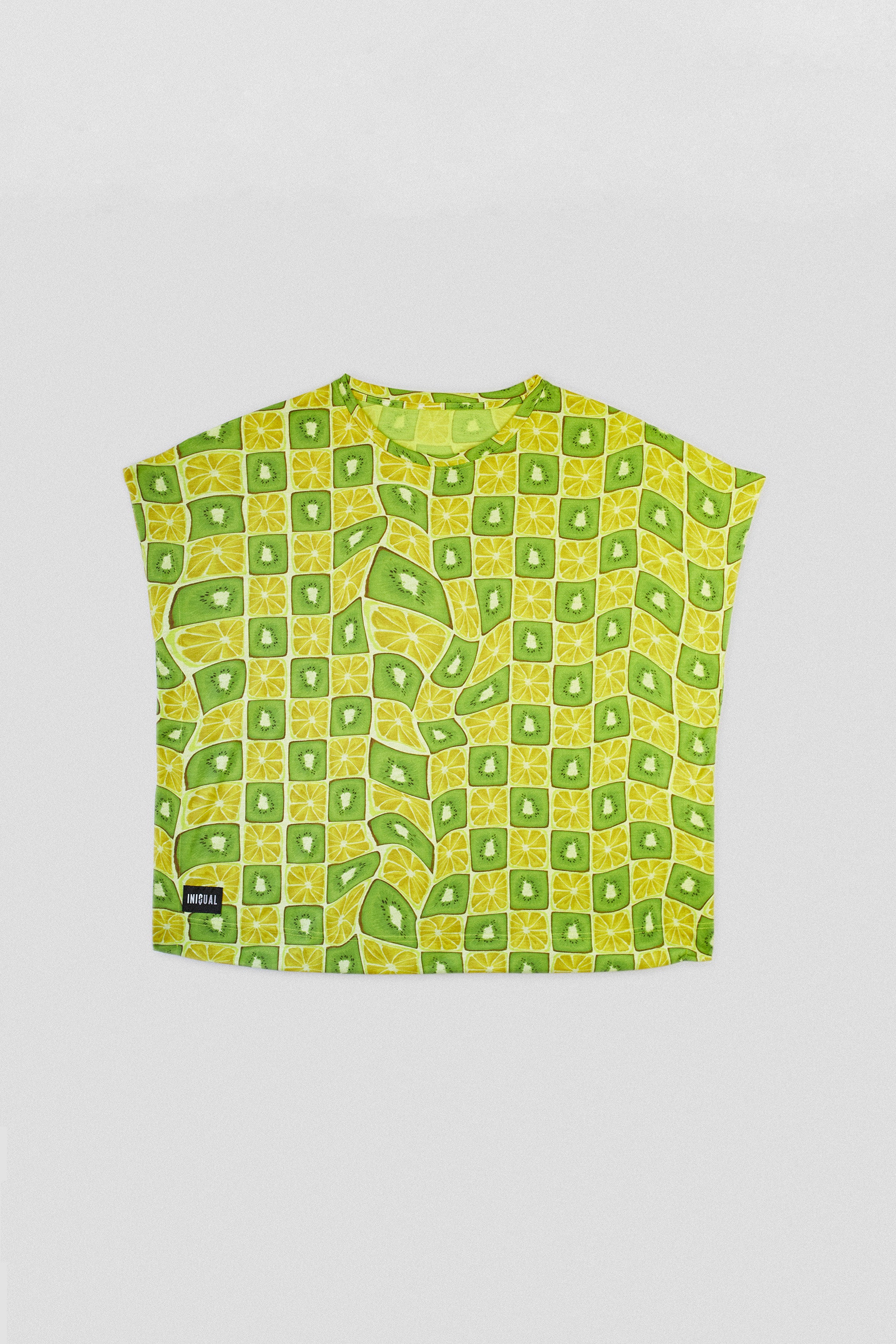 Camiseta oversize con estampado de frutas