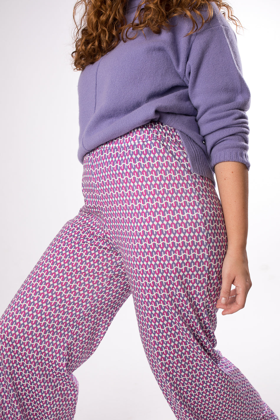 Pantalón ancho unisex de algodón rosa y azul estampado