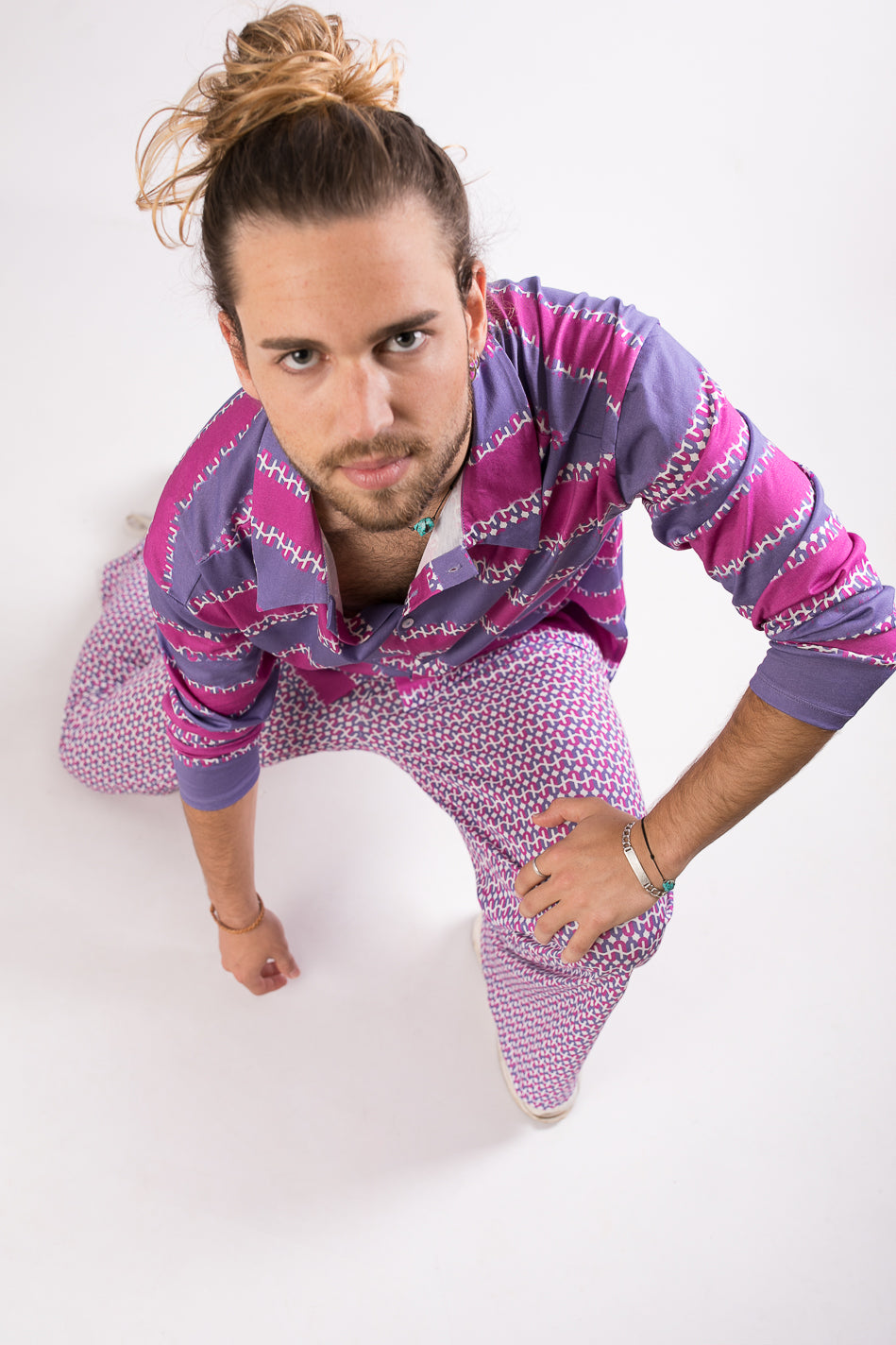Pantalón ancho unisex de algodón rosa y azul estampado